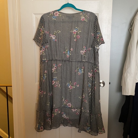 Michael studio cross over tie mini dress - Picture 3 of 3